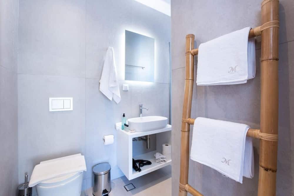 Photo of Bathroom in Kanalia