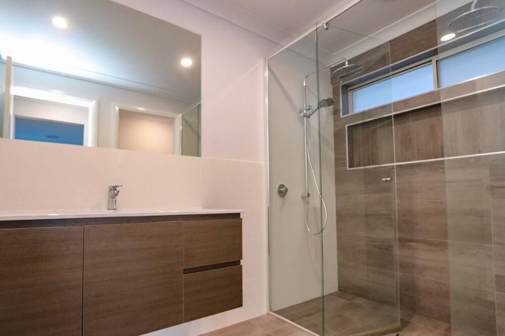 Photo of Bathroom in Kelso