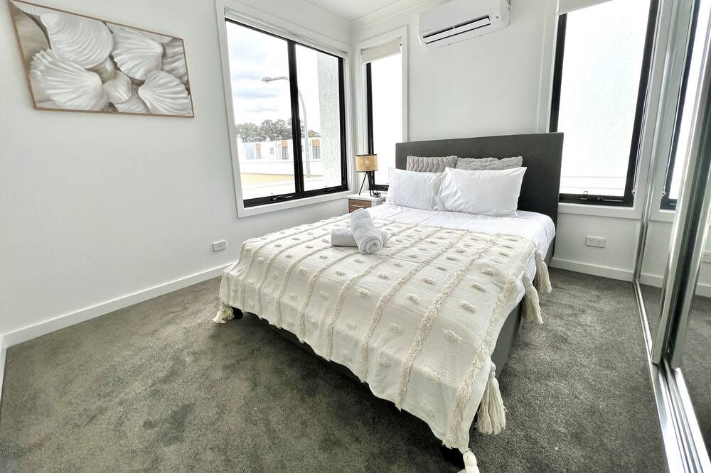 Photo of Bedroom in Austral
