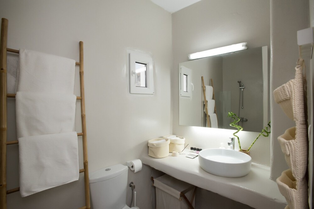 Photo of Bathroom in Xilokeratidi