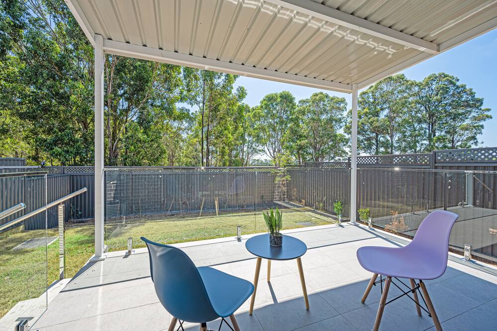 Photo of Outdoor in Acacia Gardens