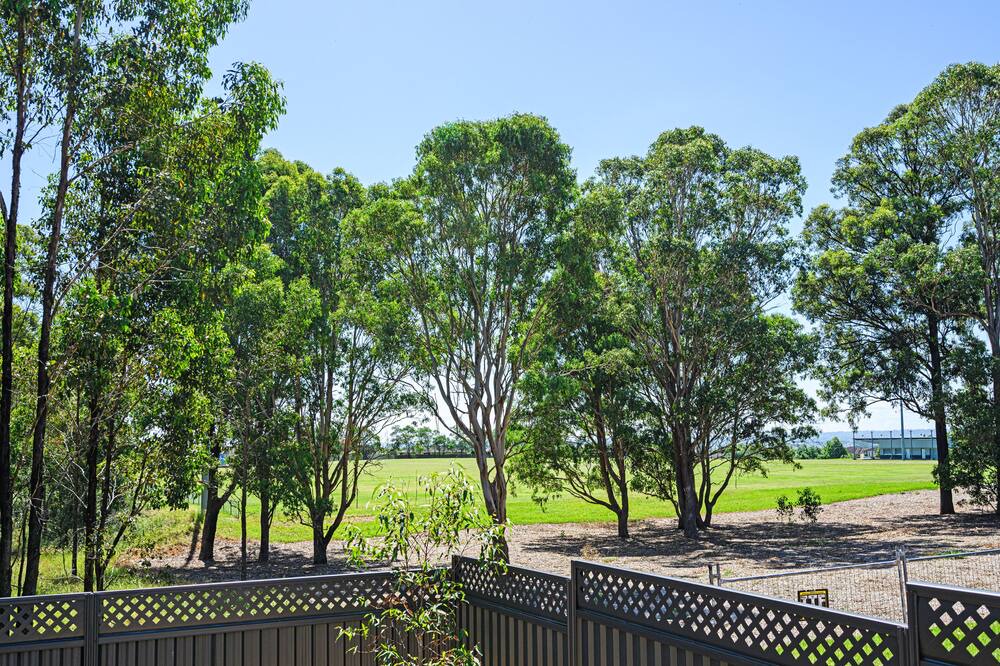 Photo of Outdoor in Acacia Gardens