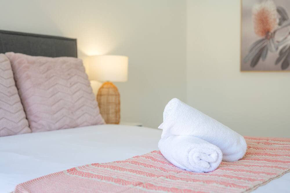 Photo of Bedroom in Acacia Gardens