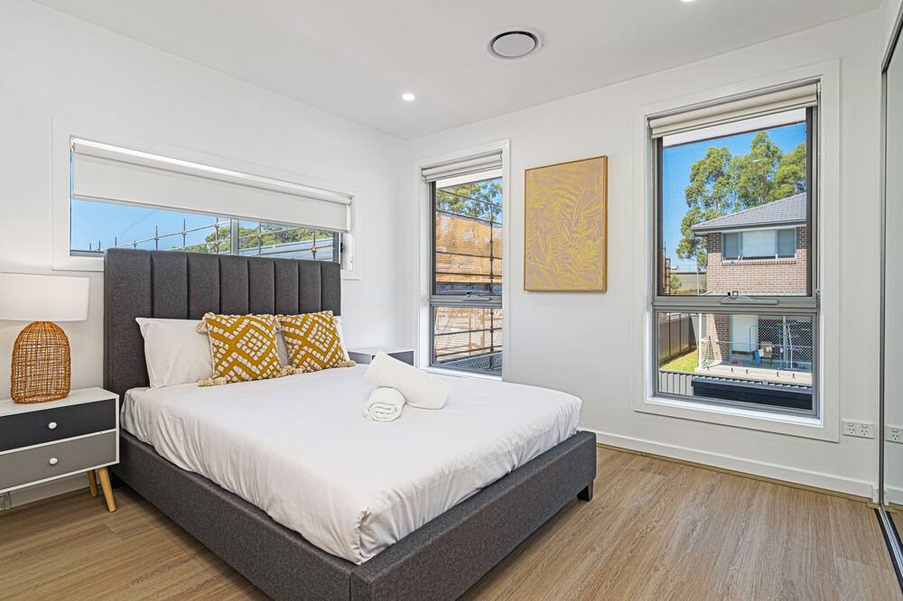 Photo of Bedroom in Acacia Gardens
