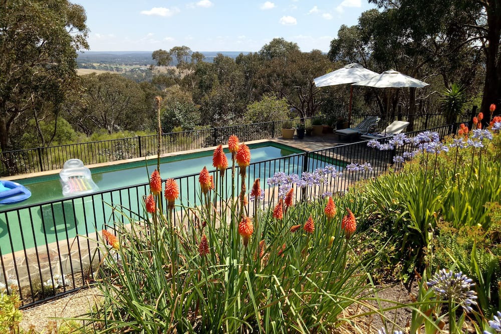Photo of Outdoor in New Gisborne