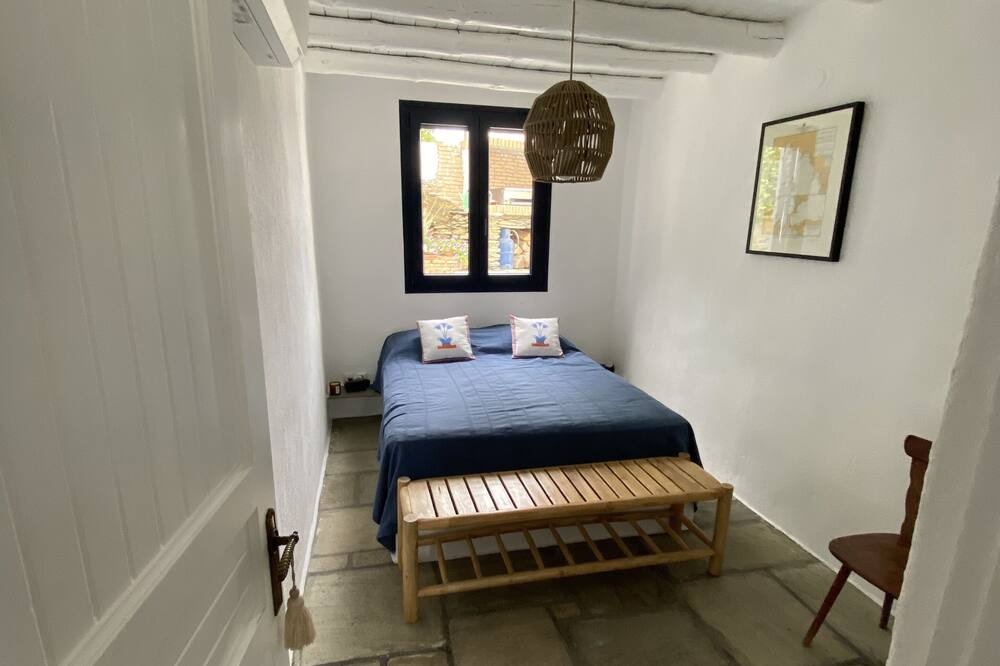 Photo of Bedroom in Batsi