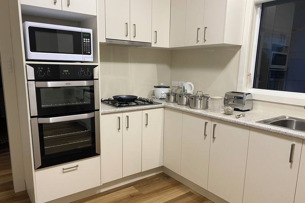 Photo of Kitchen in Turvey Park