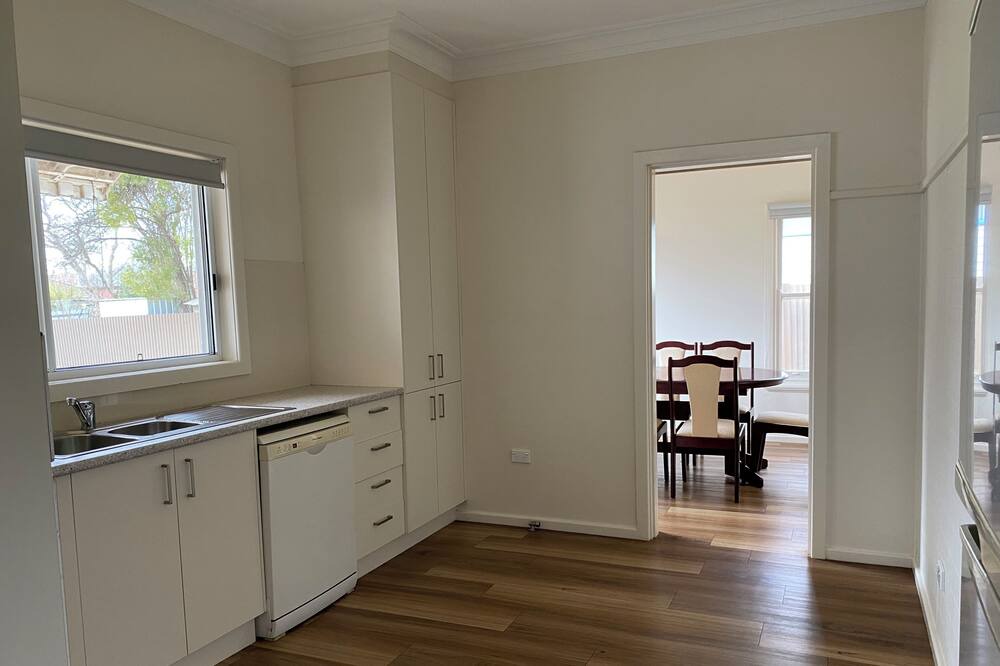 Photo of Kitchen in Turvey Park