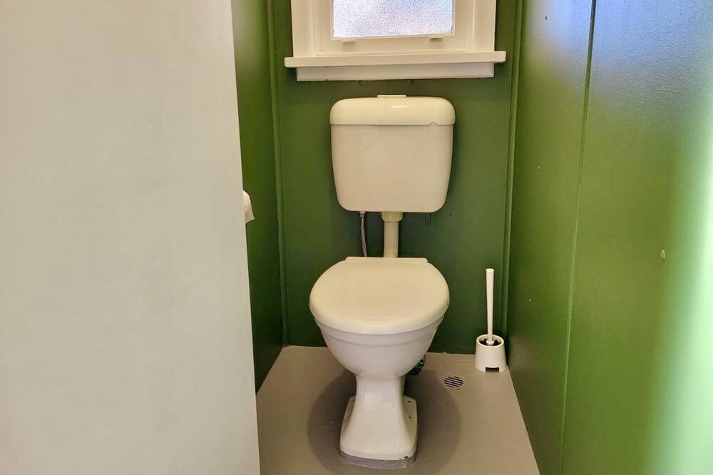 Photo of Bathroom in Linden