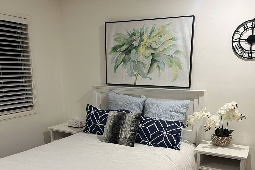 Photo of Bedroom in Sandstone Point