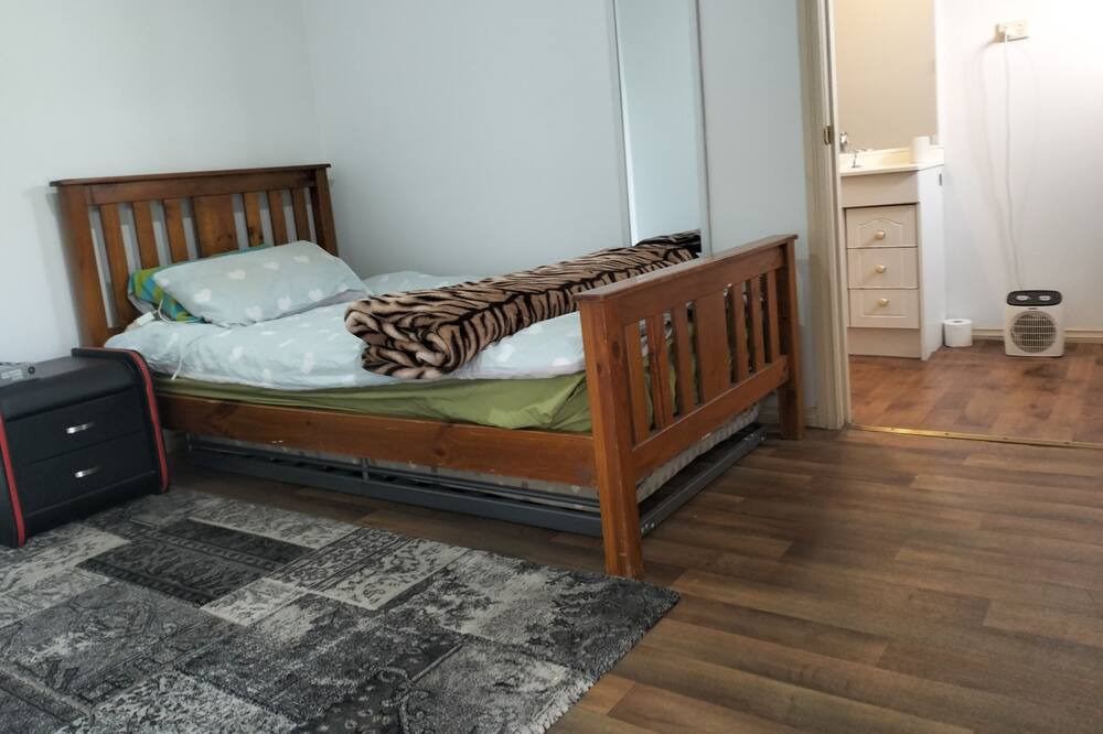 Photo of Bedroom in Meadow Heights