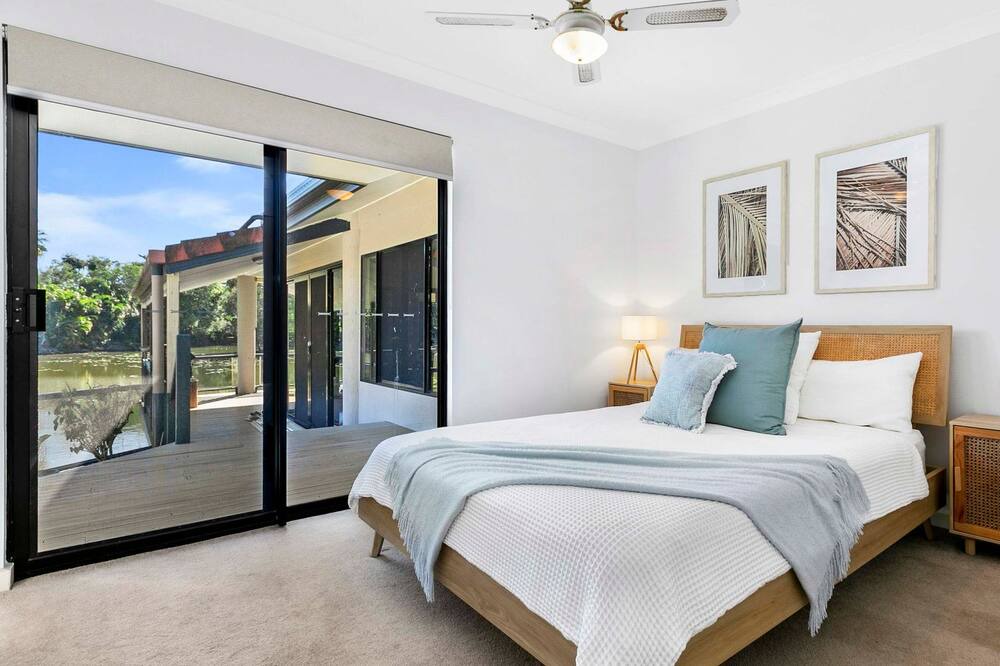 Photo of Bedroom in Dundowran Beach