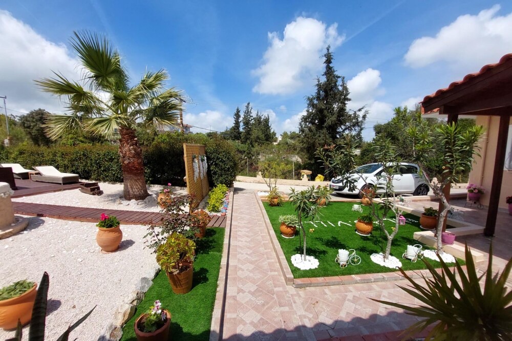 Photo of Outdoor in Asgourou