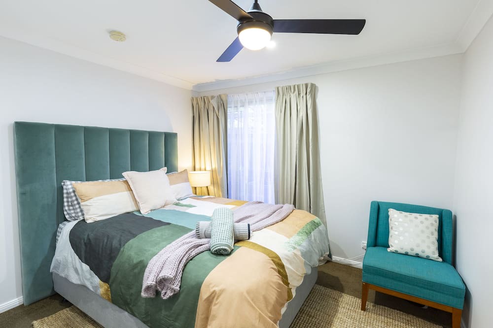 Photo of Bedroom in Regentville