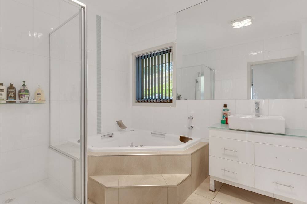 Photo of Bathroom in Narre Warren North