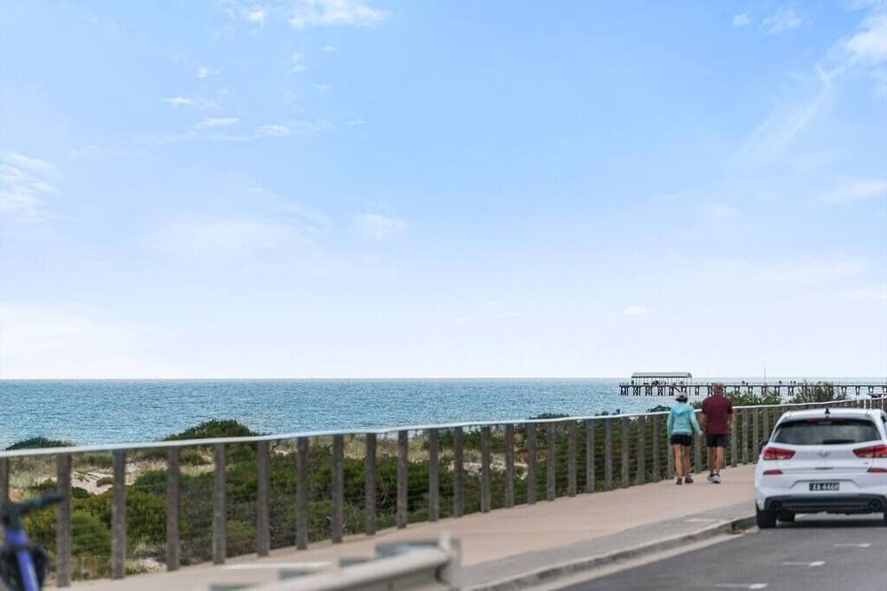 Photo of Others in Henley Beach South