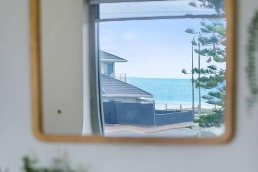 Photo of Others in Henley Beach South