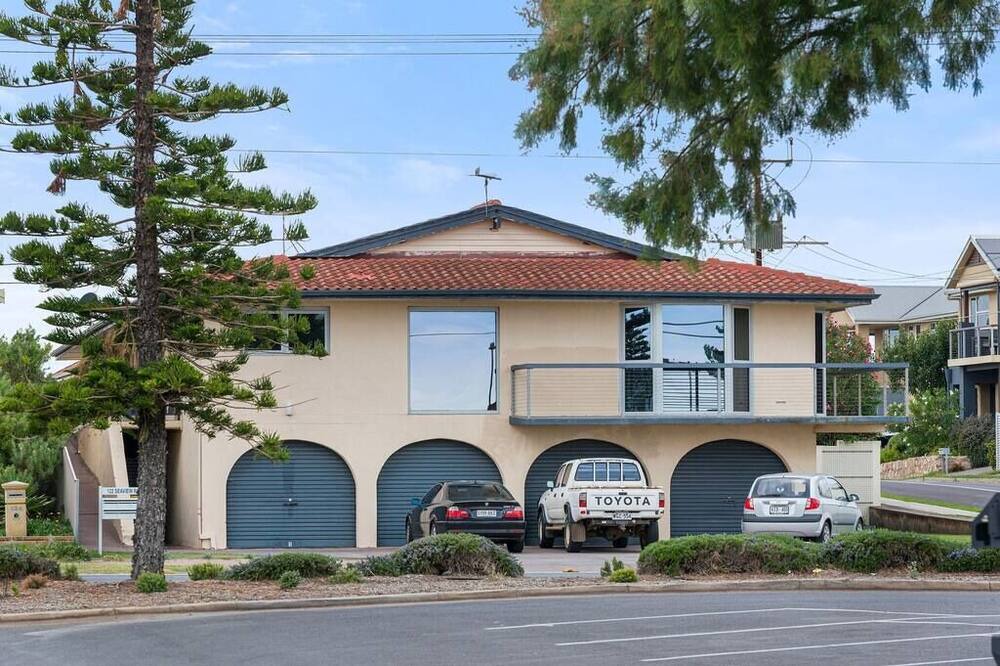 Photo of Others in Henley Beach South