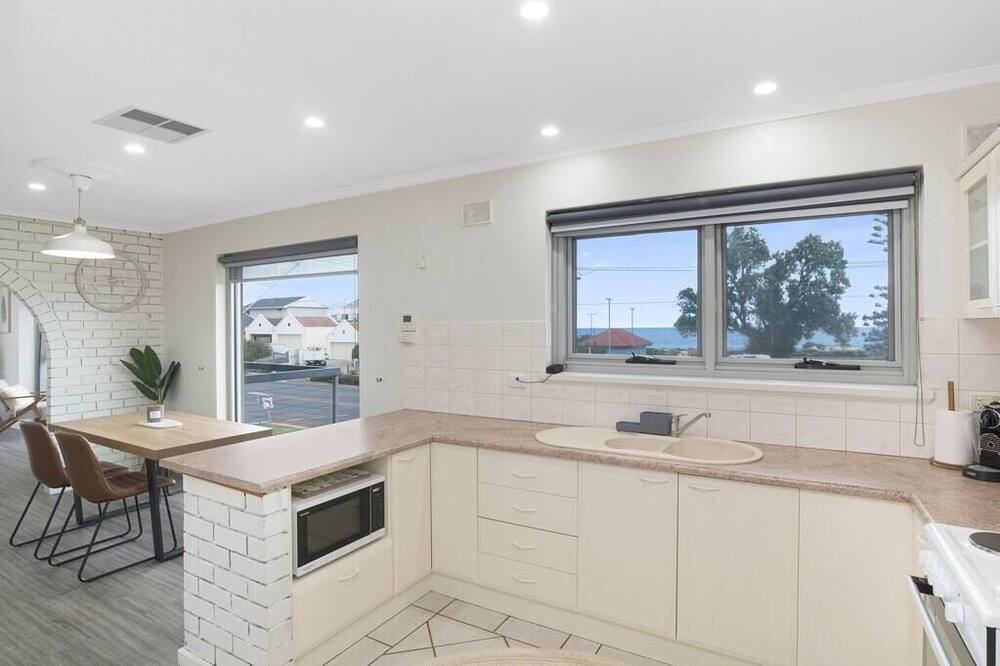Photo of Others in Henley Beach South