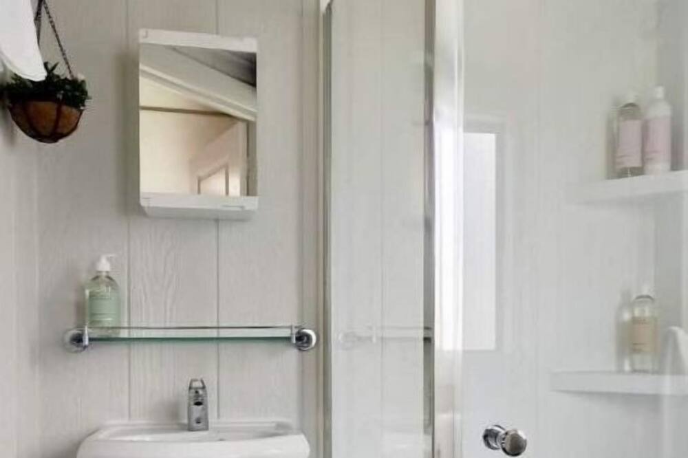 Photo of Bathroom in Mountain Top