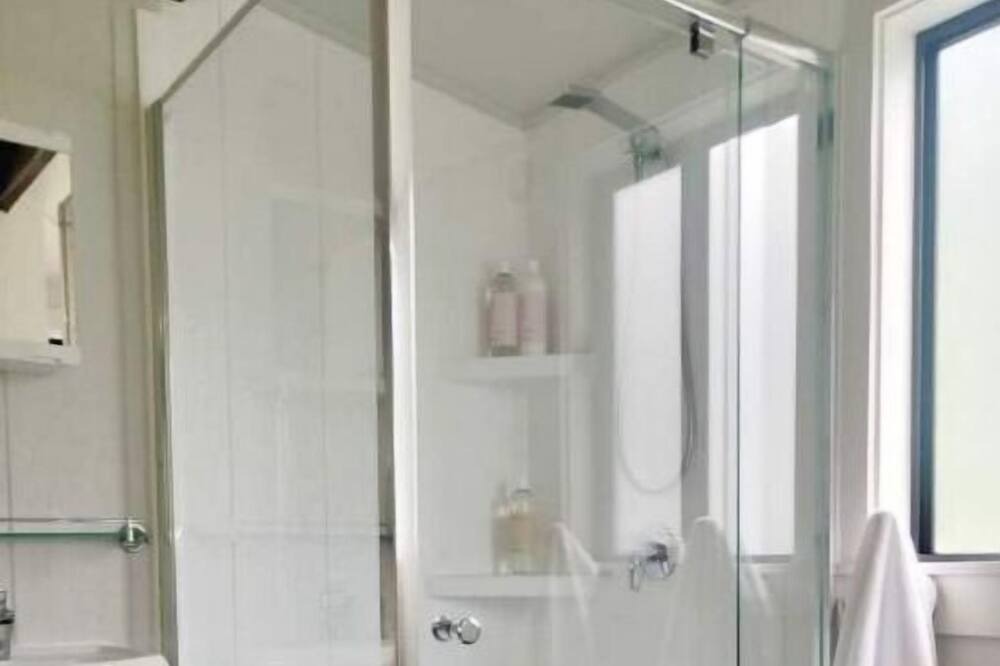 Photo of Bathroom in Mountain Top