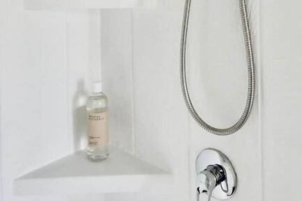 Photo of Bathroom in Mountain Top