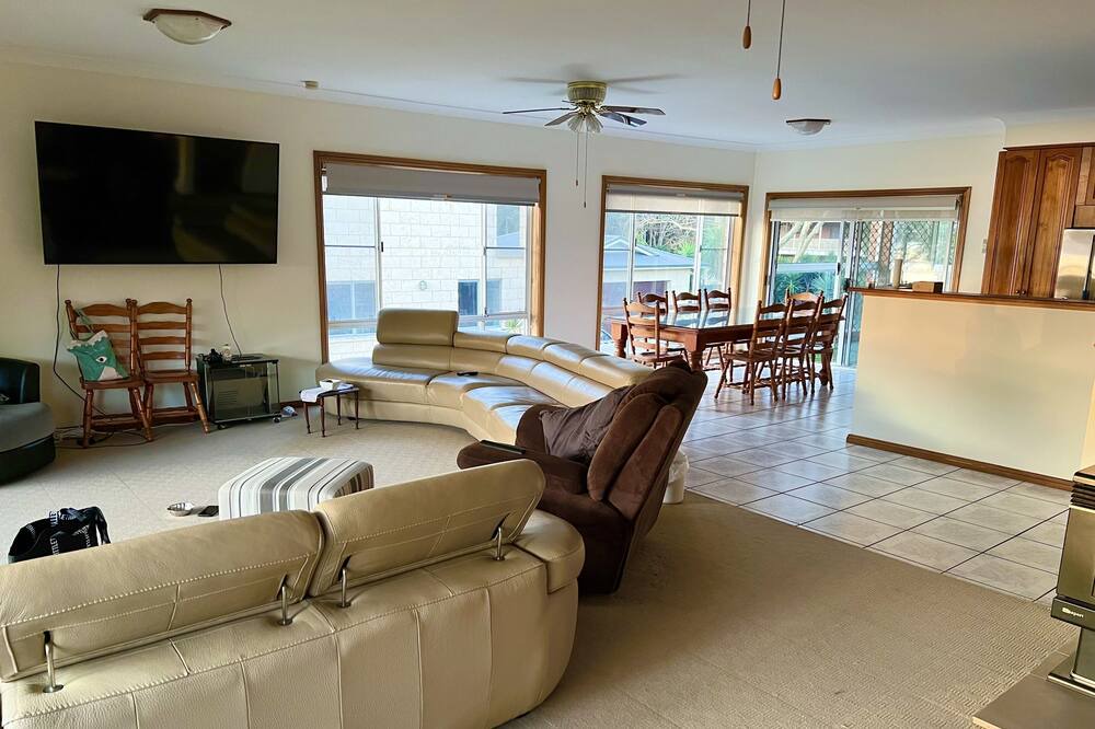 Photo of Livingroom in Primbee