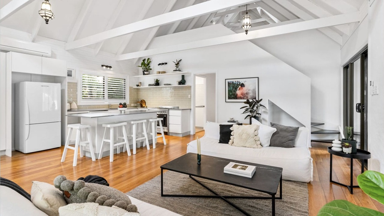 Photo of Livingroom in Bangalow