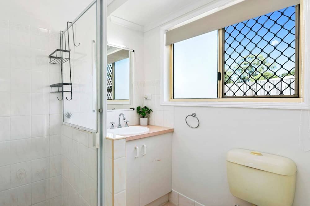Photo of Bathroom in Eli Waters