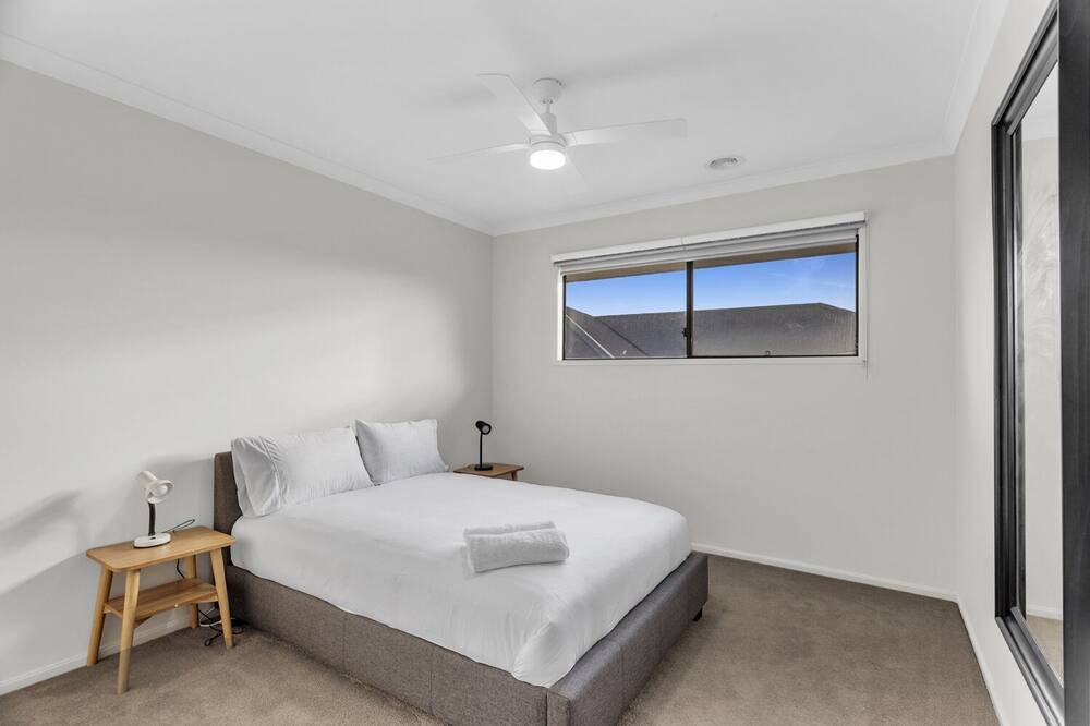 Photo of Bedroom in Caroline Springs