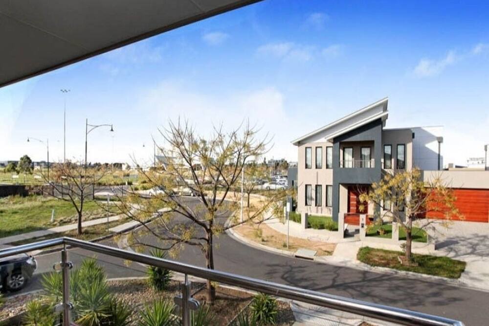 Photo of Outdoor in Caroline Springs