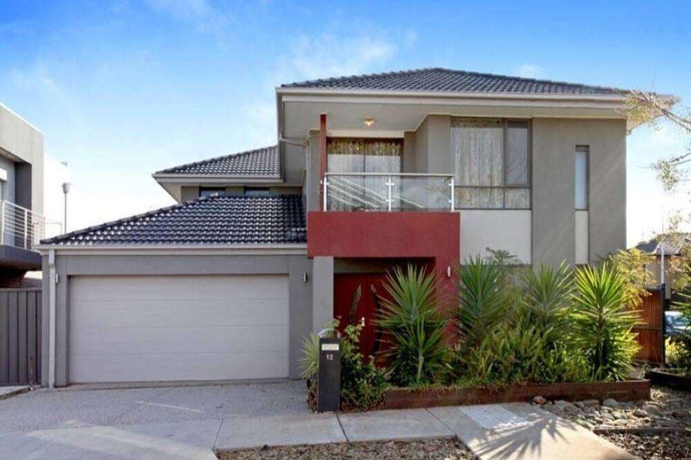 Photo of Outdoor in Caroline Springs