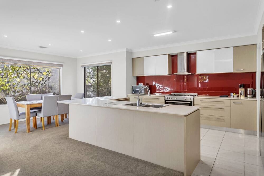 Photo of Kitchen in Caroline Springs