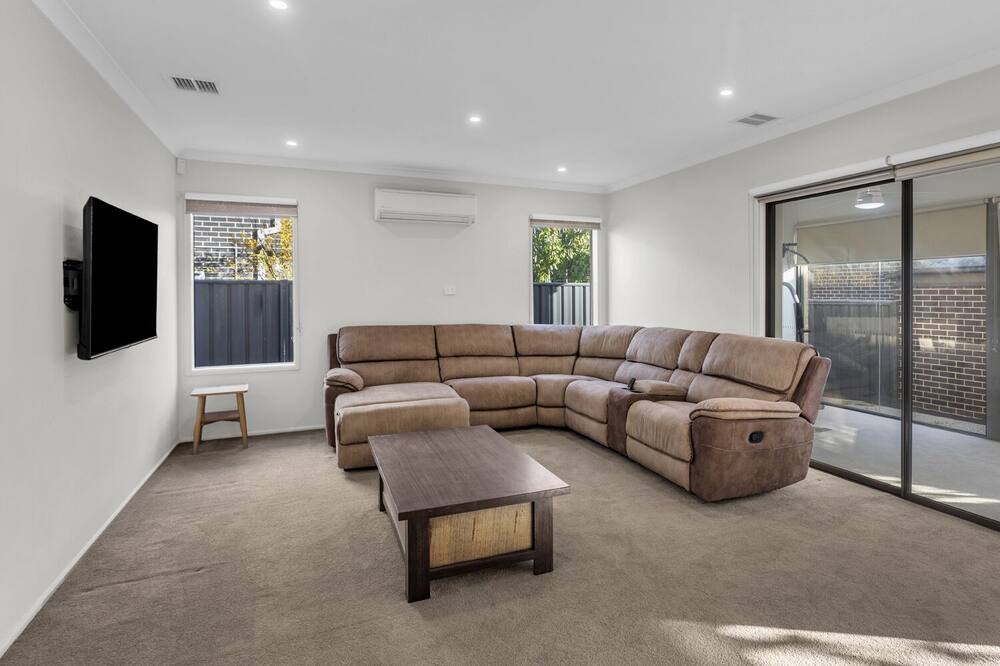 Photo of Livingroom in Caroline Springs