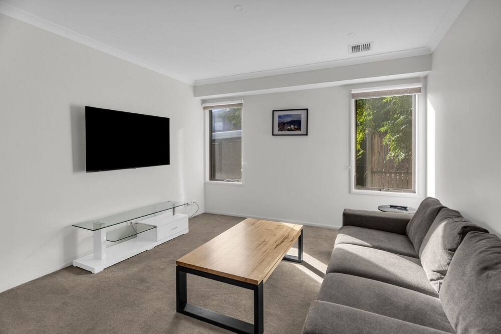 Photo of Livingroom in Caroline Springs