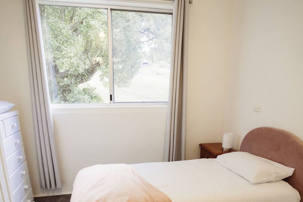 Photo of Bedroom in Mallanganee