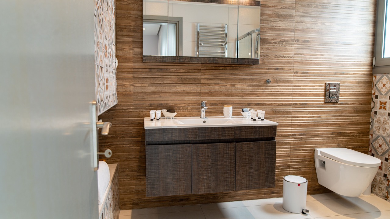 Photo of Bathroom in Lambi