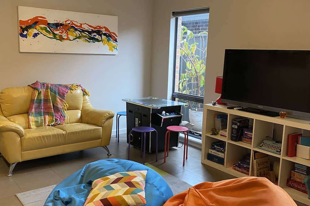 Photo of Livingroom in Henley Beach South