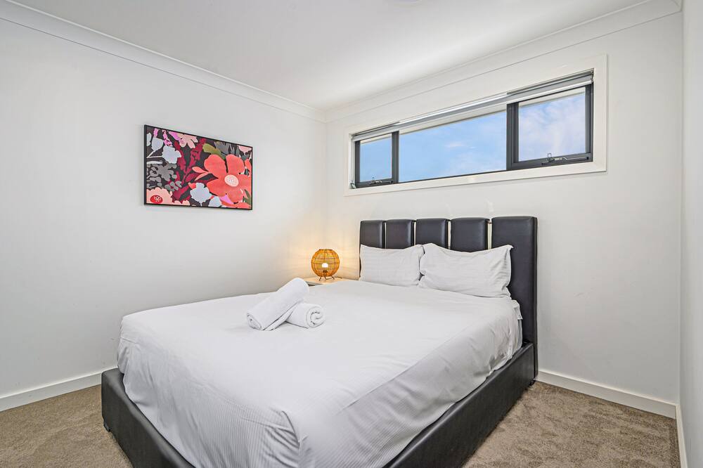 Photo of Bedroom in Catherine Field