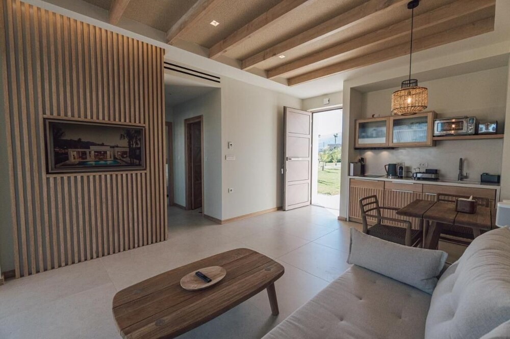Photo of Livingroom in Tingaki