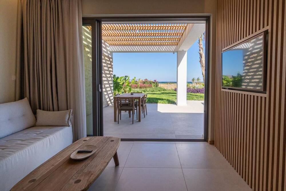 Photo of Livingroom in Tingaki
