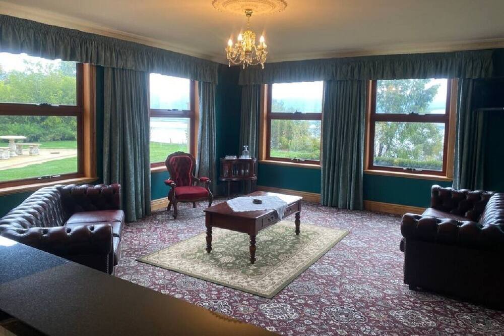 Photo of Livingroom in Hobart