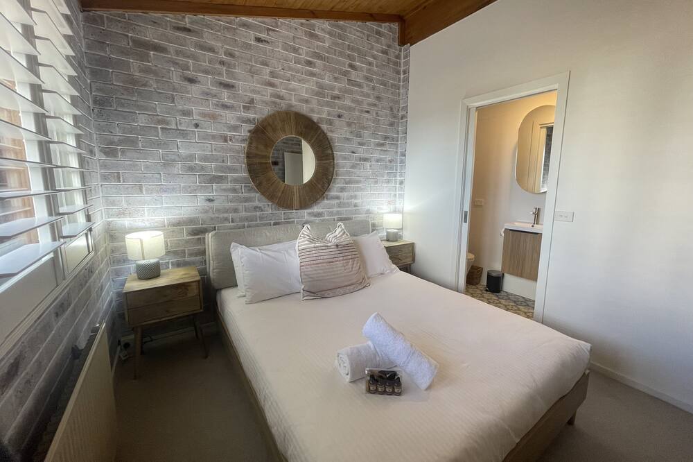 Photo of Bedroom in Hotham Heights
