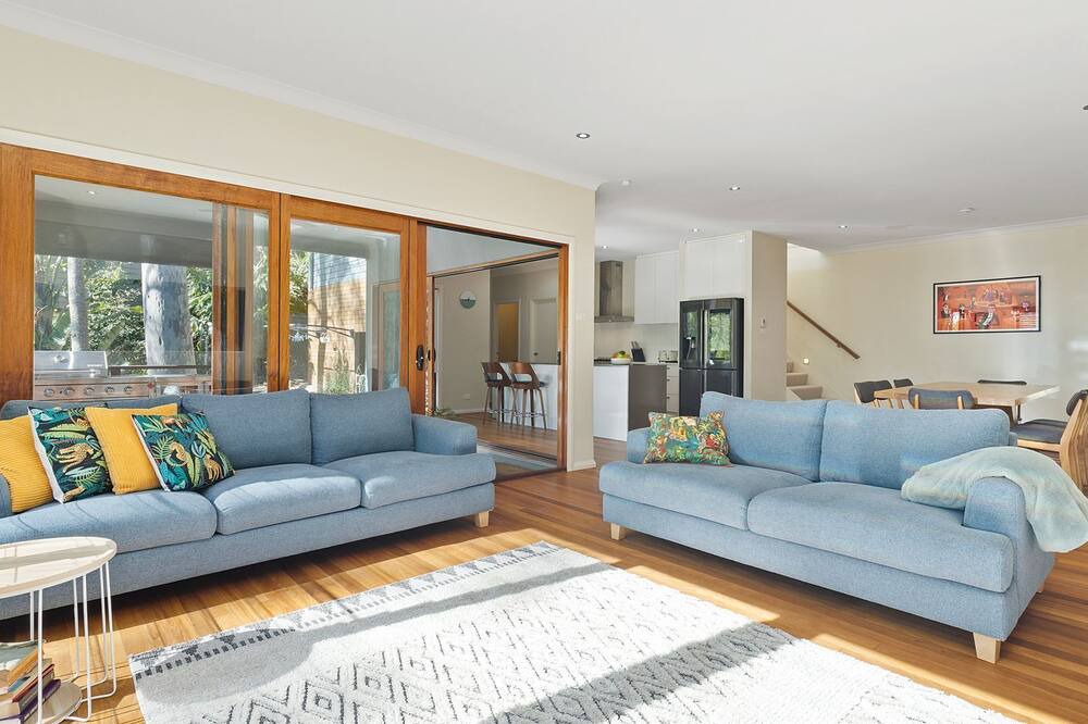 Photo of Livingroom in Murrays Beach