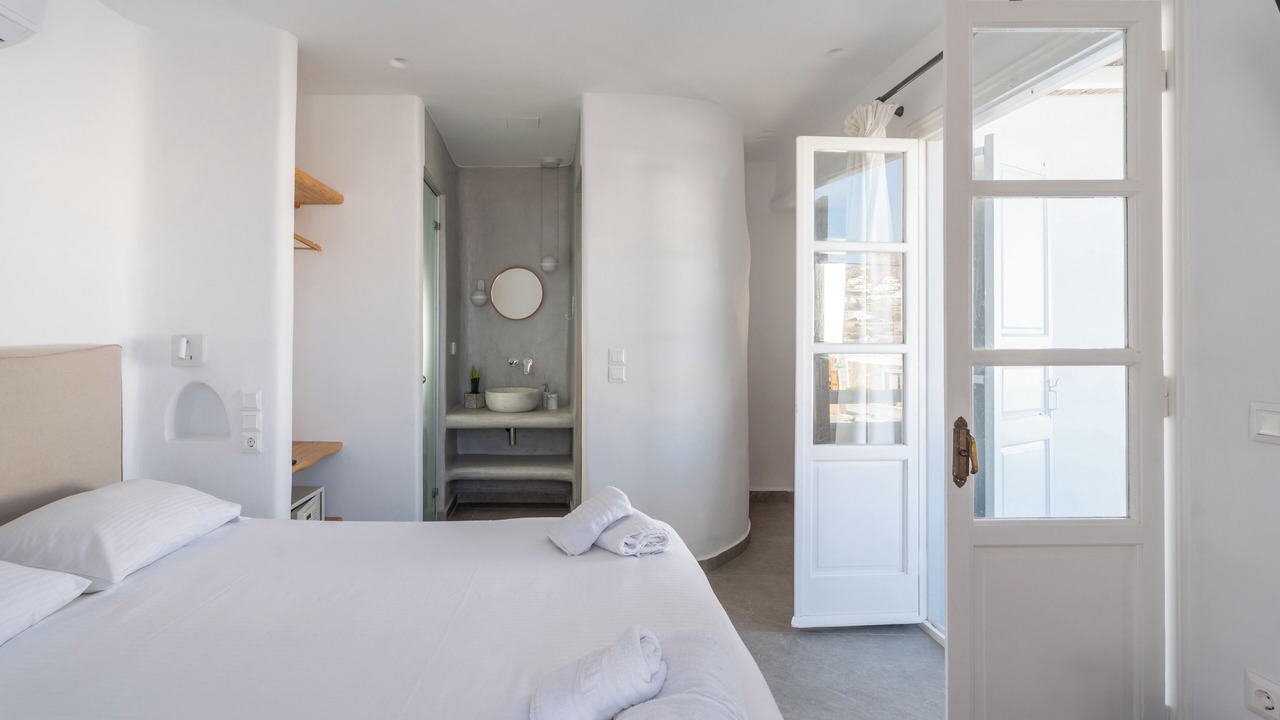 Photo of Bedroom in Ornos