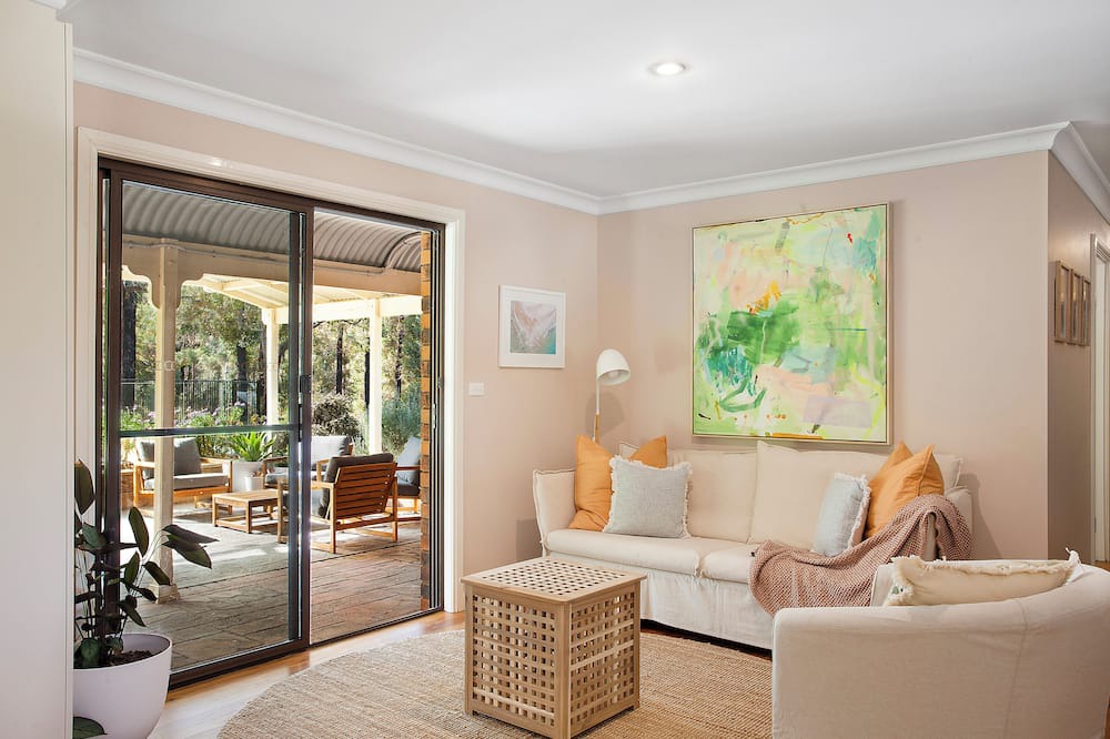 Photo of Livingroom in Yatte Yattah