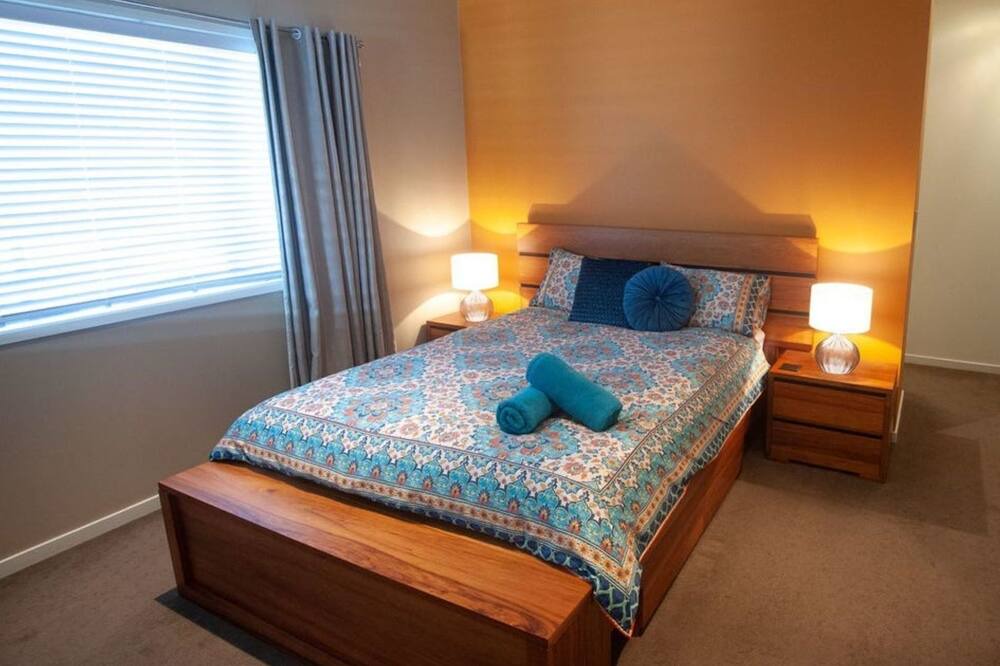 Photo of Bedroom in Elizabeth Beach