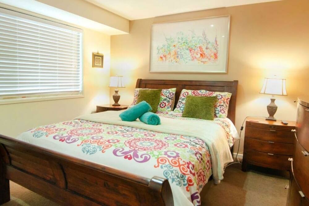 Photo of Bedroom in Elizabeth Beach
