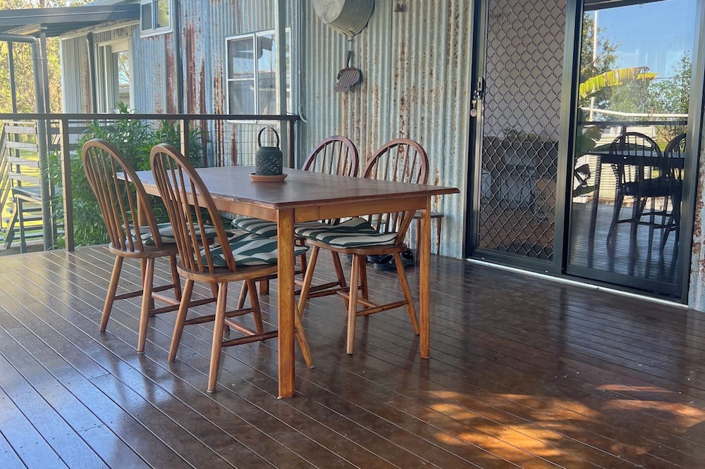 Photo of Outdoor in Peacock Siding