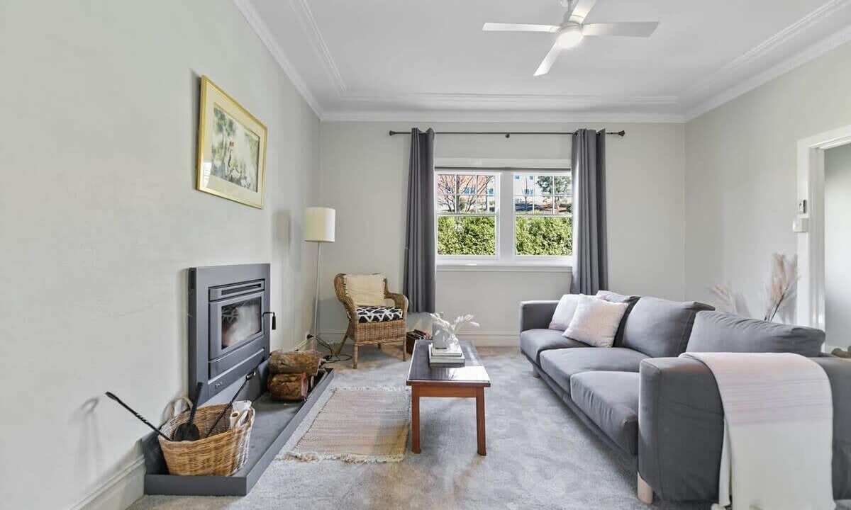 Photo of Livingroom in West Bathurst